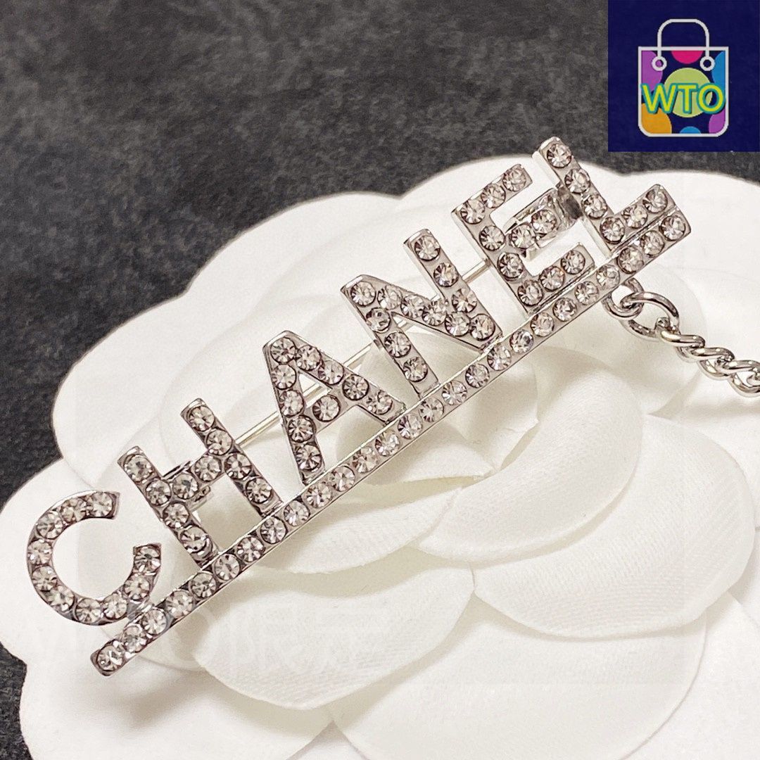 今日特価】CHANEL 新入荷 スモールサイズ ブローチ 送料無料