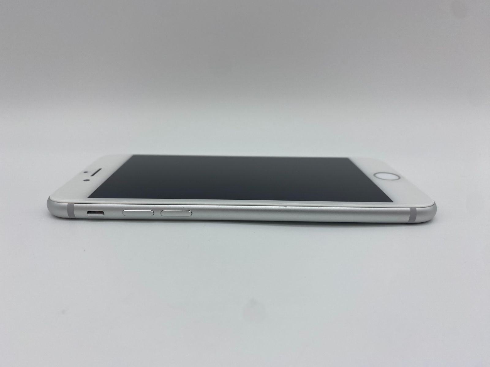 257 ★美品★iPhone7 32GB シルバー/シムフリー/バッテリー90% ☆美品☆iPhone7 32GB シルバー/シムフリー/バッテリー90%/新品