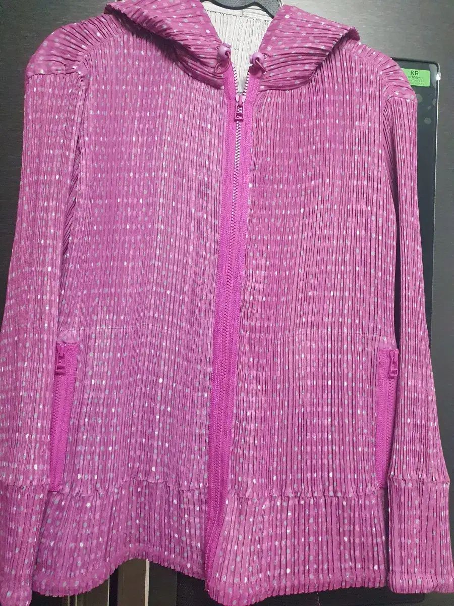 ISSEY MIYAKE イッセイミヤケ フード ジップアップ 3 サイズ