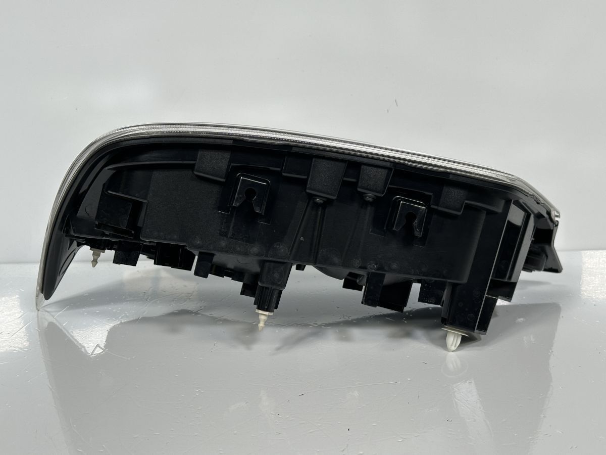 左テールランプ テールライト