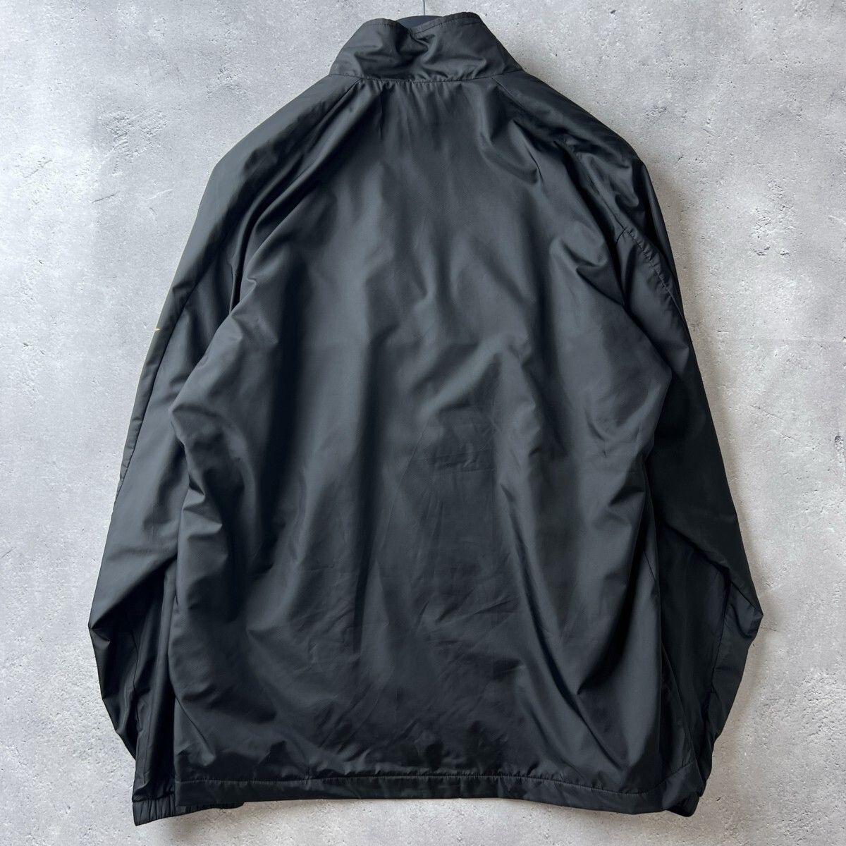 ウインドブレーカー上下セット メンズ 2XLサイズ ミズノ ブレスサーモ セットアップ 冬 部活 防寒 防風 スポーツ レッド 25194 ミズノ ウインドブレーカー上下セットLサイズ(男性用) ≪人気≫SALE