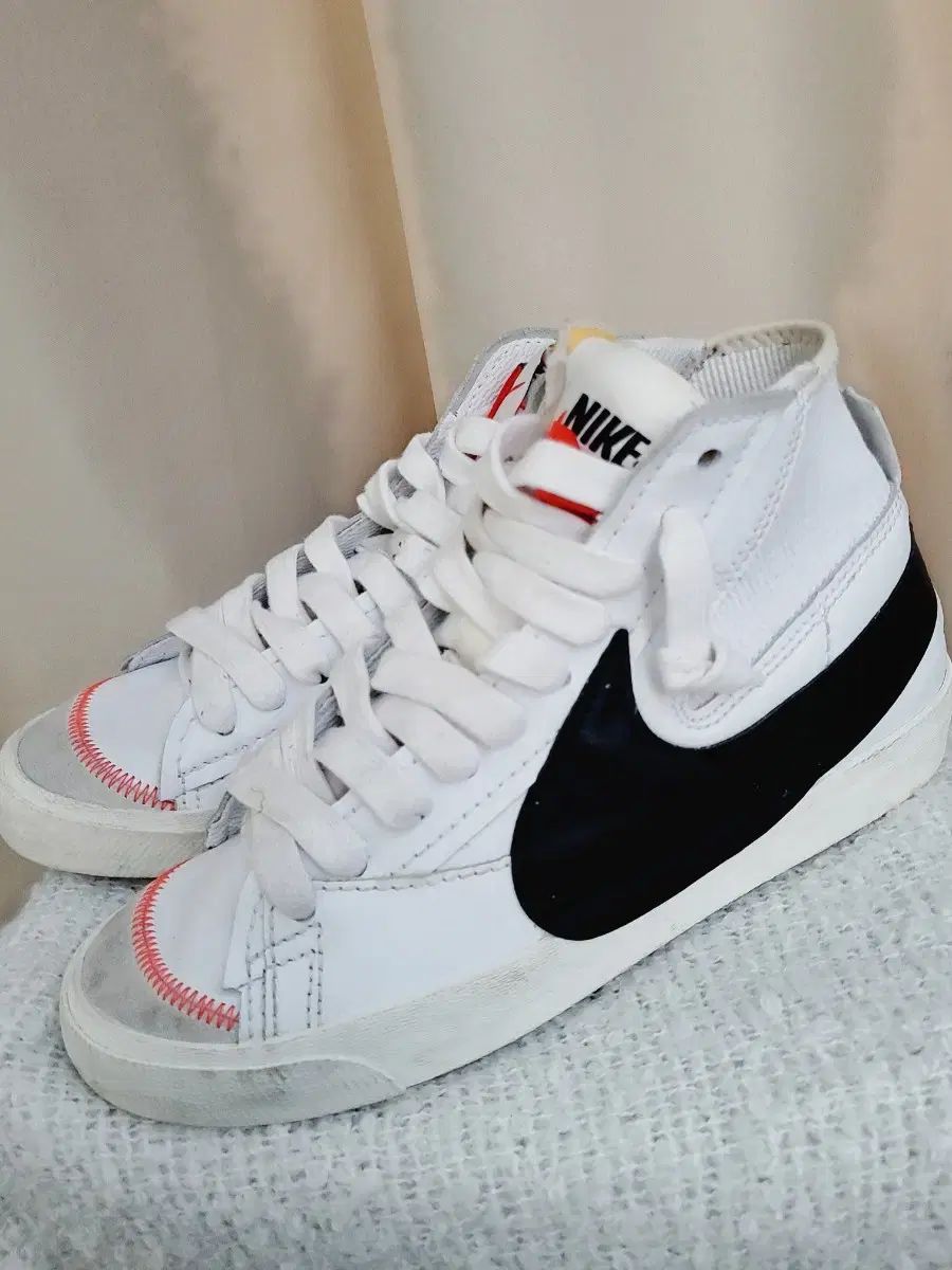 NIKE(ナイキ) ブレーザー スニーカーズ スニーカー 黒 白