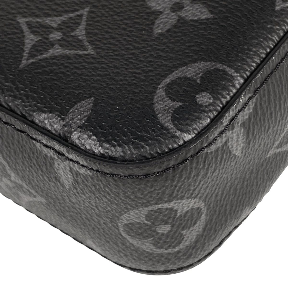 ルイヴィトン トリオメッセンジャー 付属ポーチ LOUIS VUITTONトリオ・メッセンジャー 付属ポーチ LOUIS VUITTON