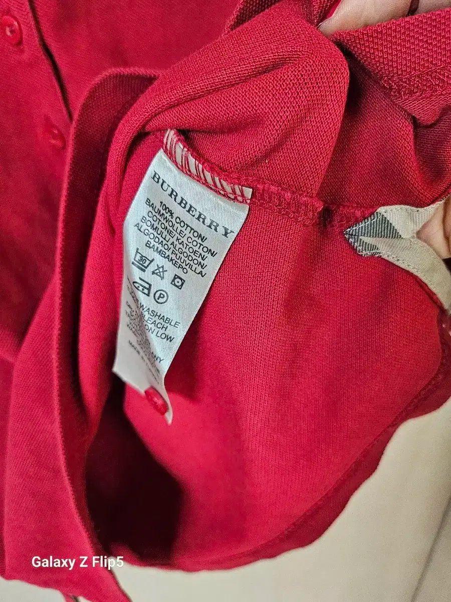 バーバリー レッド