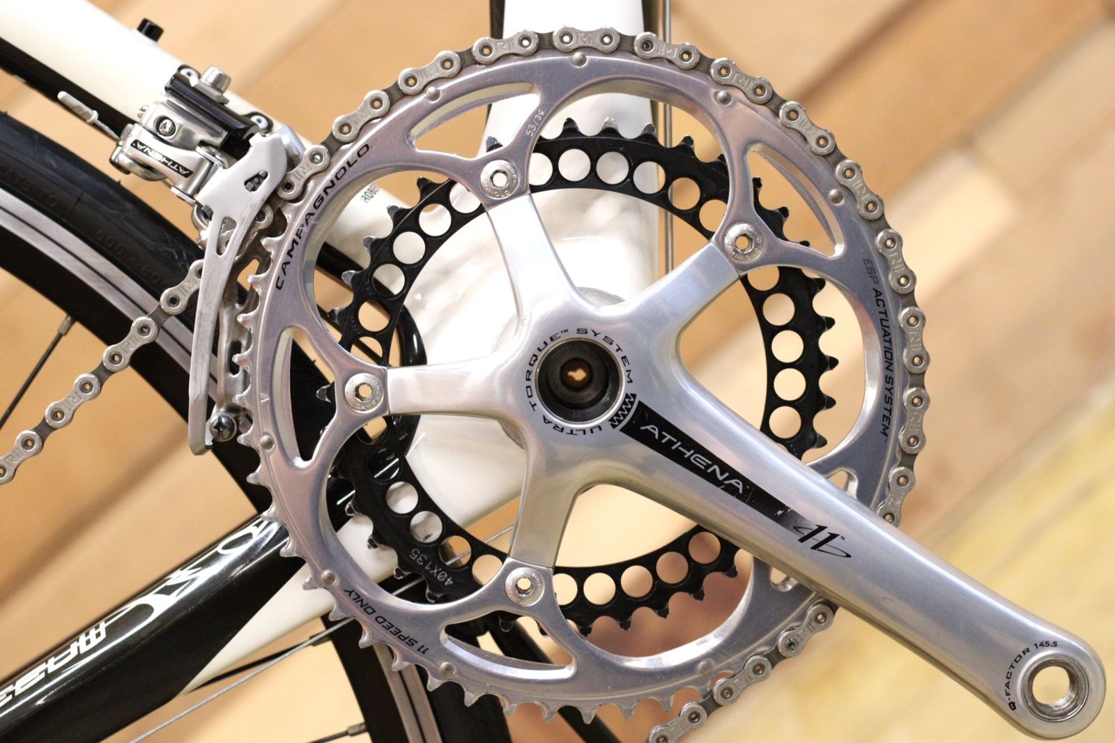 カンパニョーロ アテナ