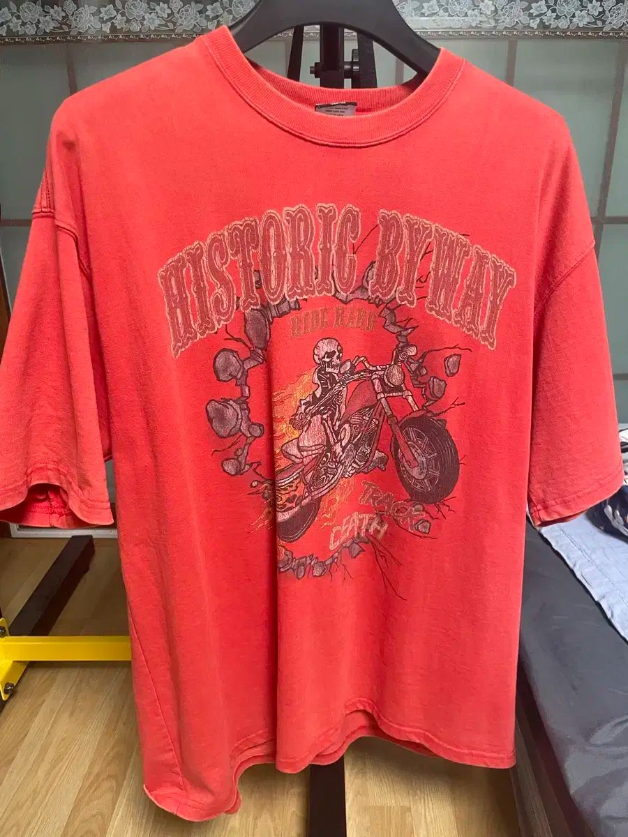 【雷市場（ポンジャン）商品韓国直送】 OUTSTANDING u0026 CO(アウトスタンディング) 半袖Tシャツ
