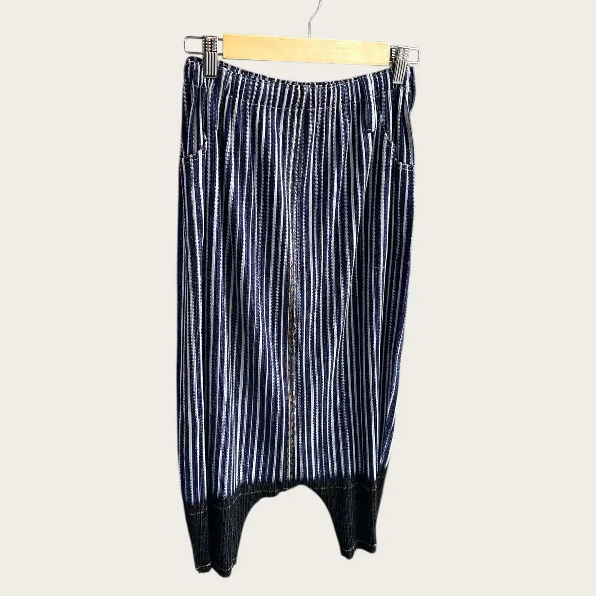 4 ISSEY MIYAKE イッセイミヤケ 12AW プリーツ デニム ジョガーパンツ