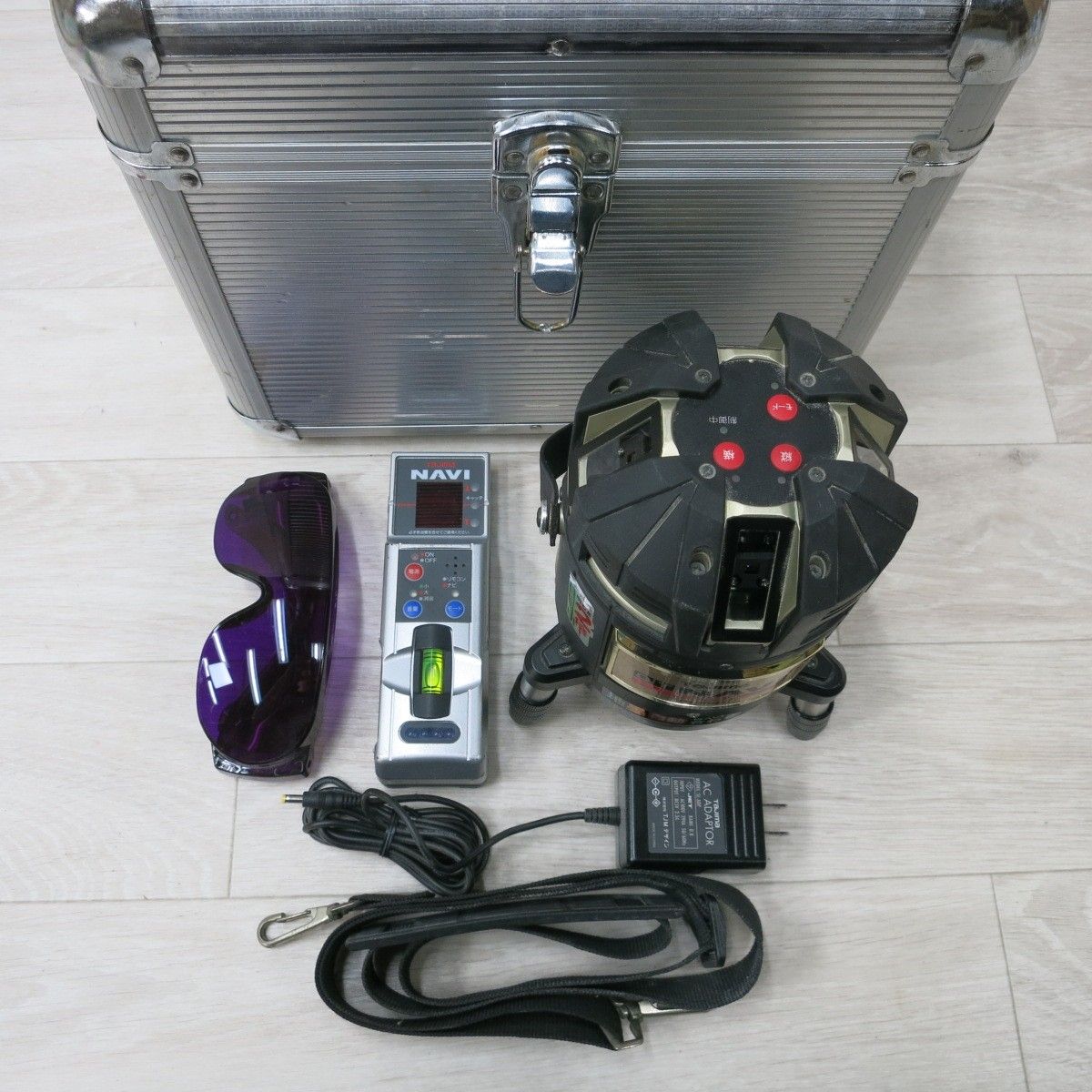 中古 Tajima タジマ 追尾 NAVI フルライン レーザー墨出し器 +