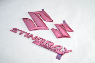 ＭＨ４４　スティングレー　レッドメッキエンブレム３点ＳＥＴ　　INVENTER/grow/メッキ/ブラッククローム/ゴールド/車エンブレム/車パーツ/ スズキ ワゴンＲスティングレー(MH23S) リア