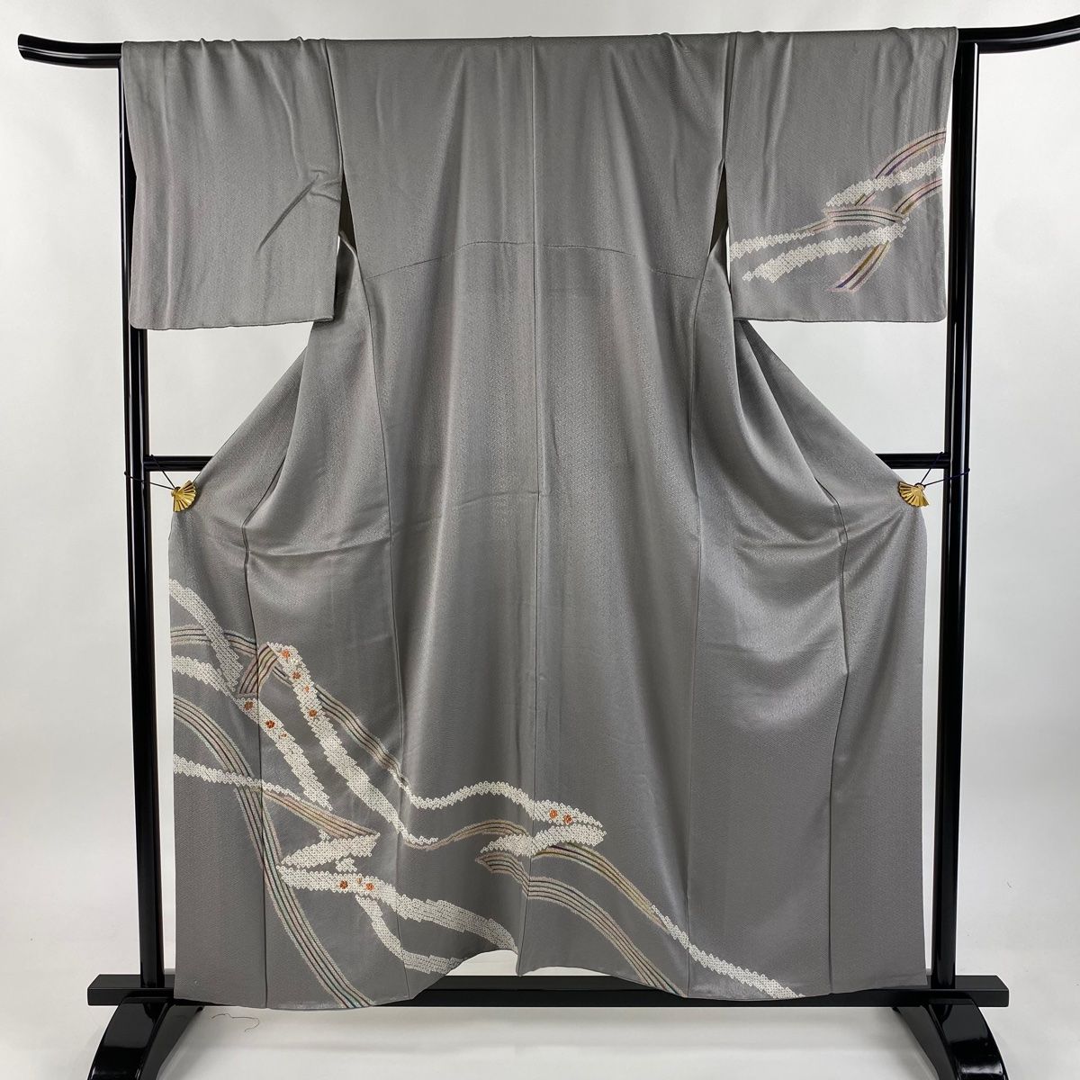 訪問着 身丈156.5cm 裄丈67cm M 袷 草花 幾何学模様 刺繍 金彩 灰色 正絹 秀品