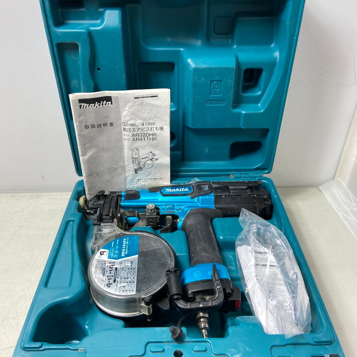ΦΦMAKITA マキタ エアツール エア釘打ち 高圧 AR411HR ブルー