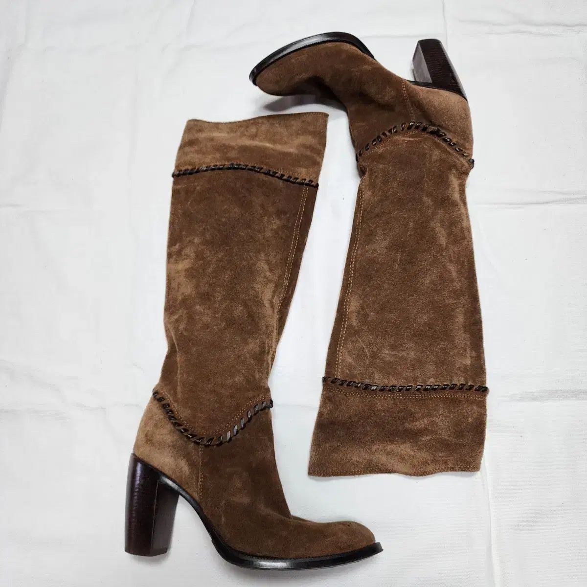 ウエストン スエード