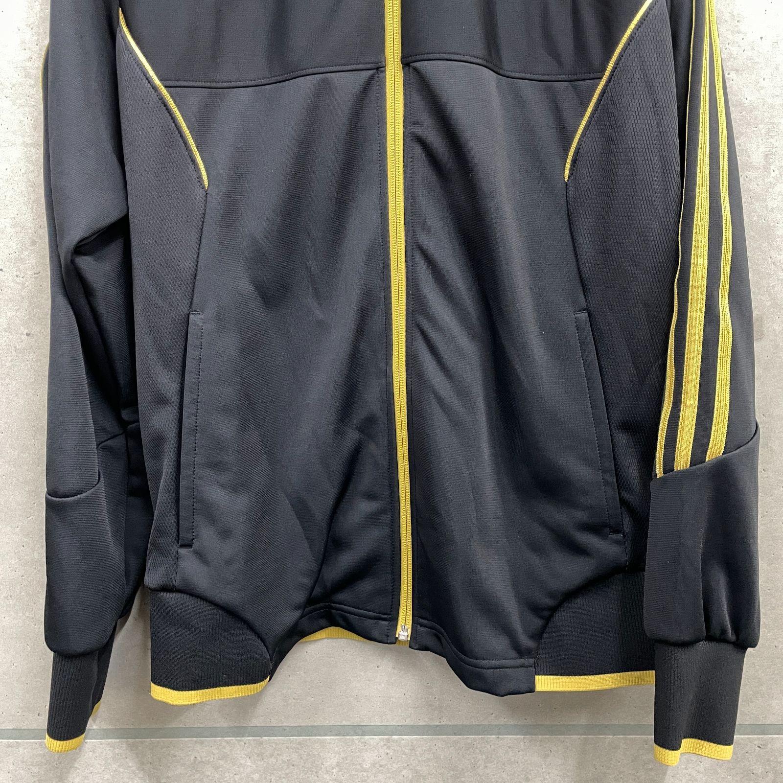 アディダスジャージ セットアップ 黒金 ✨美品✨アディダス ヒョウ柄