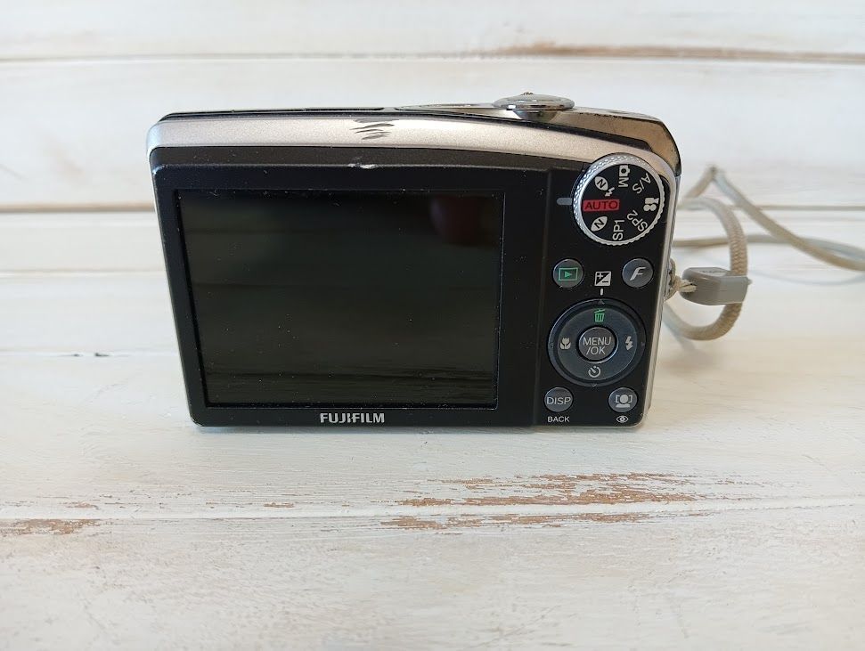 FUJIFILM Fine Pix F50fd コンパクトデジタルカメラ フジフィルム