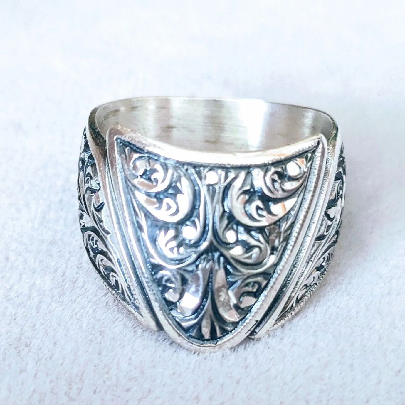 NEW＊トルコ製 手彫りシルバー925リング 【公式通販】
