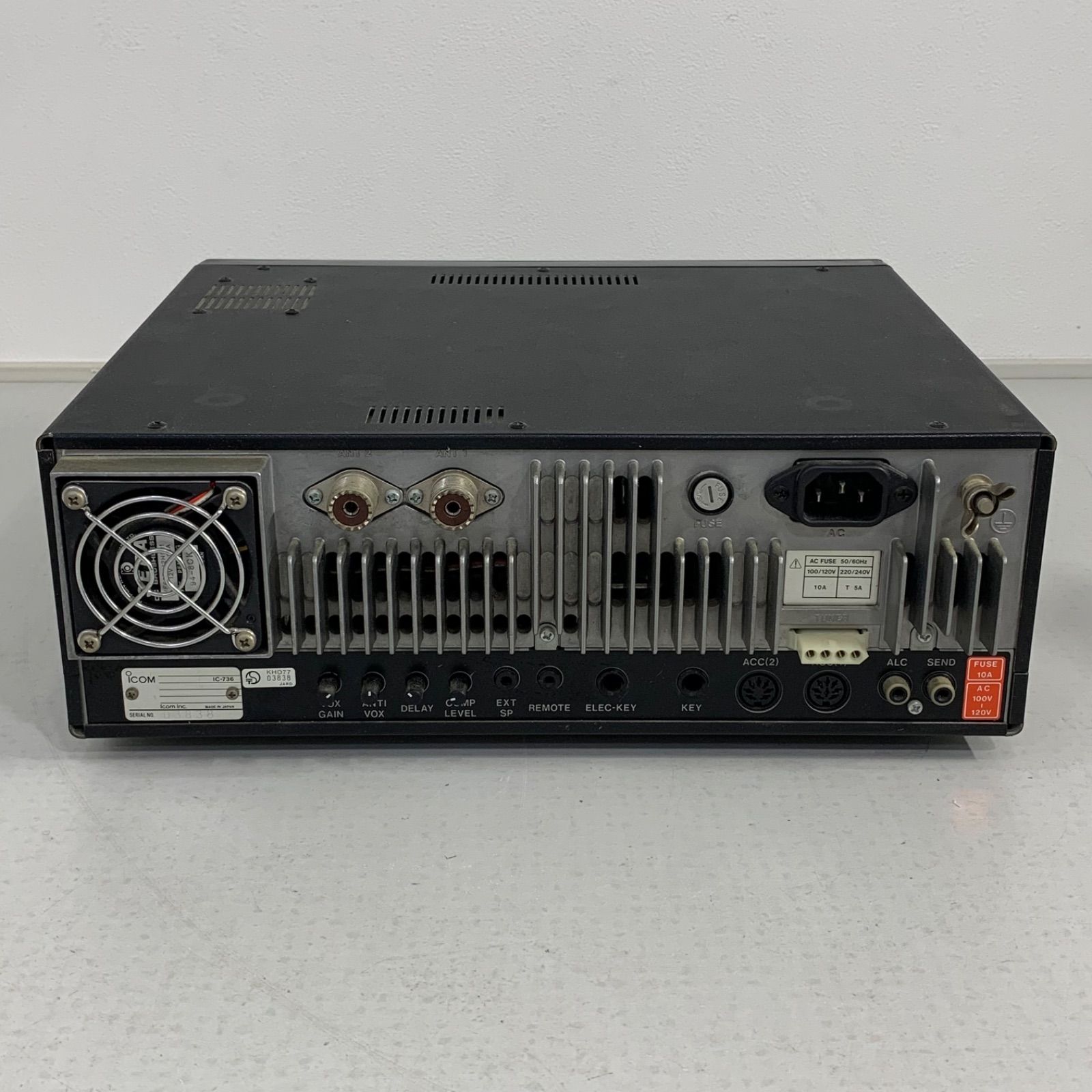 トランシーバー ICOM  50MHz TRANSCEIVER IC-736 ☆ 中古☆ICOM アイコム IC-736 （HF/50MHz） All Mode