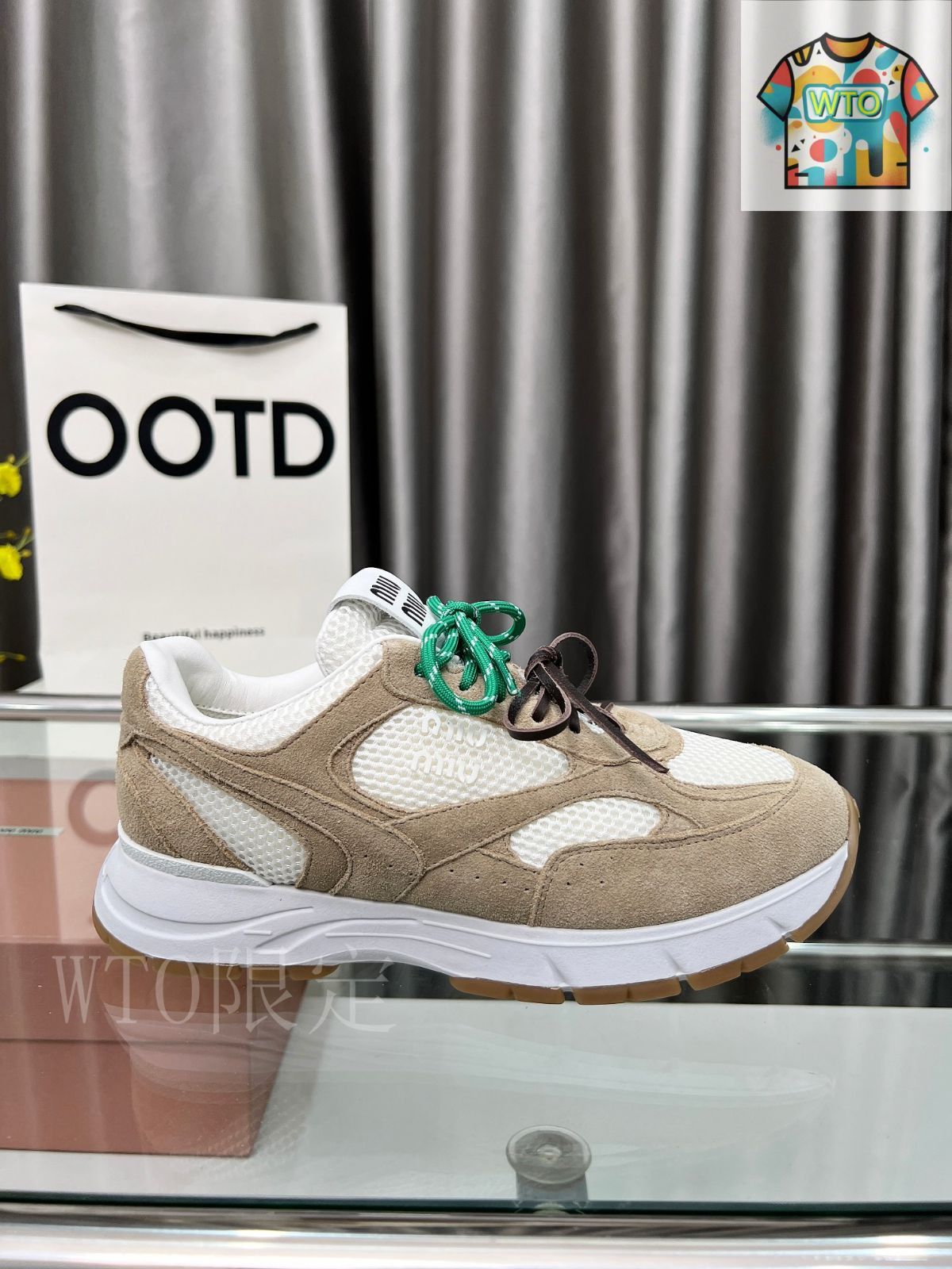 ミュウ MiuMiu ミュウミュウ New Balance スエード メッシュ スニーカー
