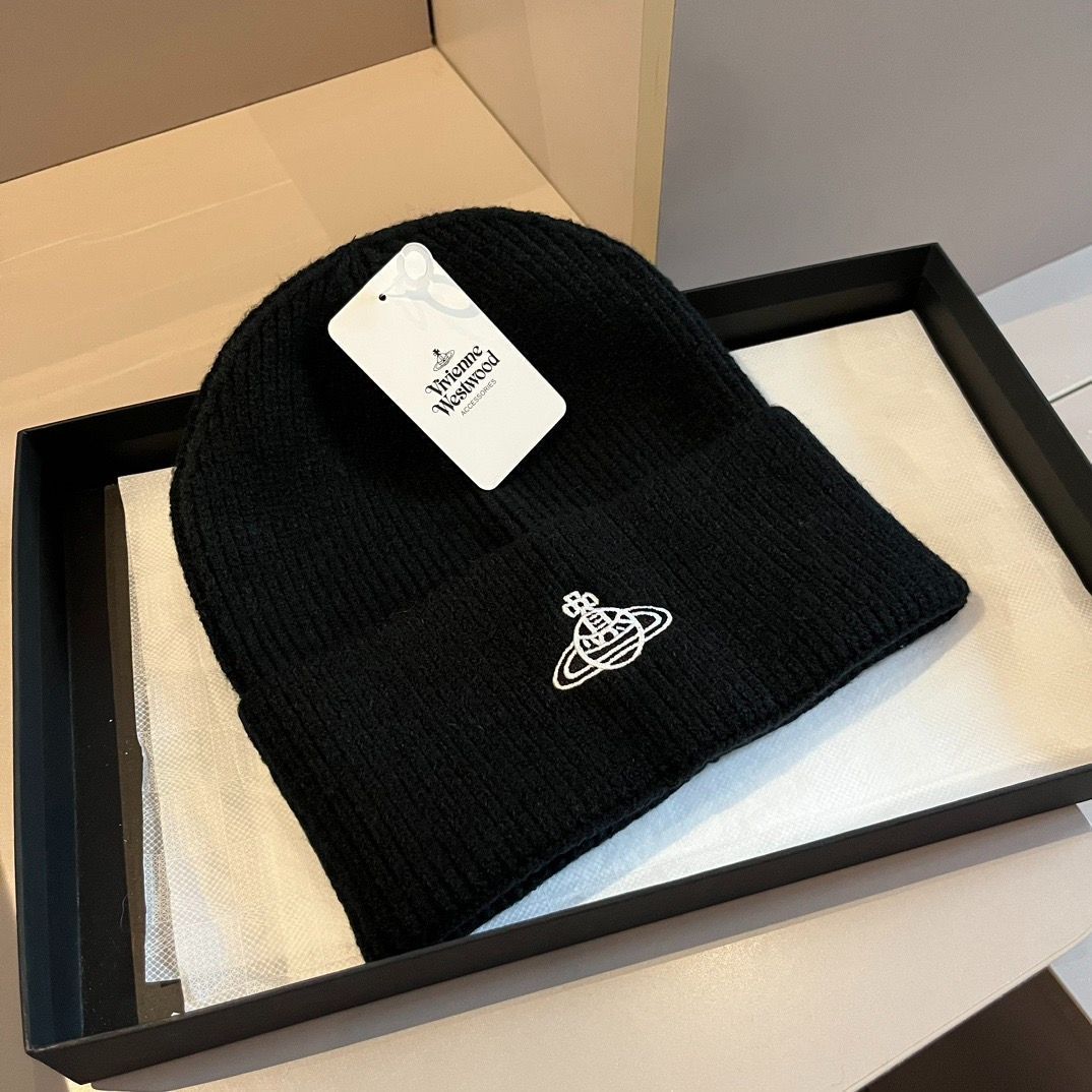 大人気 Vivienne Westwood ニット帽 ビーニー