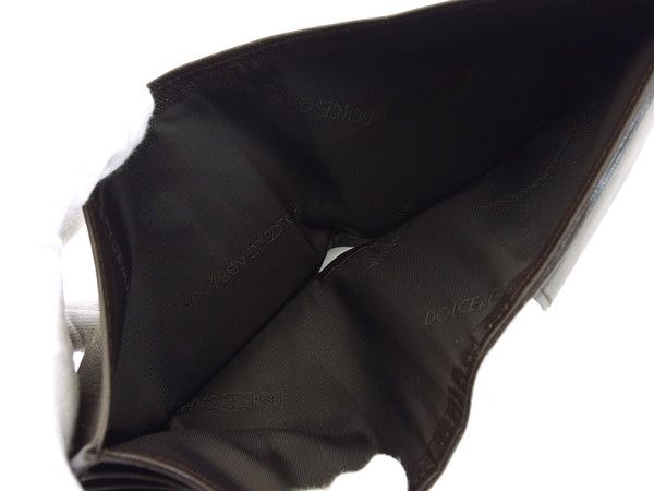 ダークブラウン×ゴールド