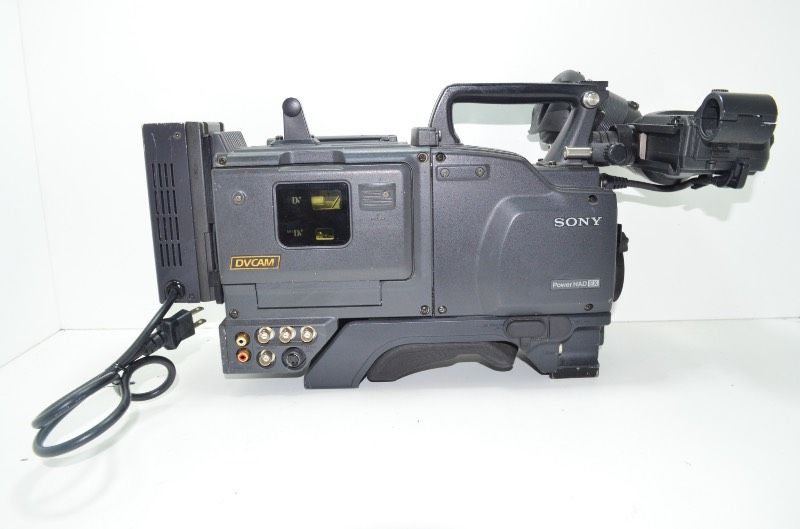 ソニー SONY DSR-1 DVCAM デジタルビデオカセットレコーダー 業務用カメラ Power HAD EX DC12V 12W バッテリー無し