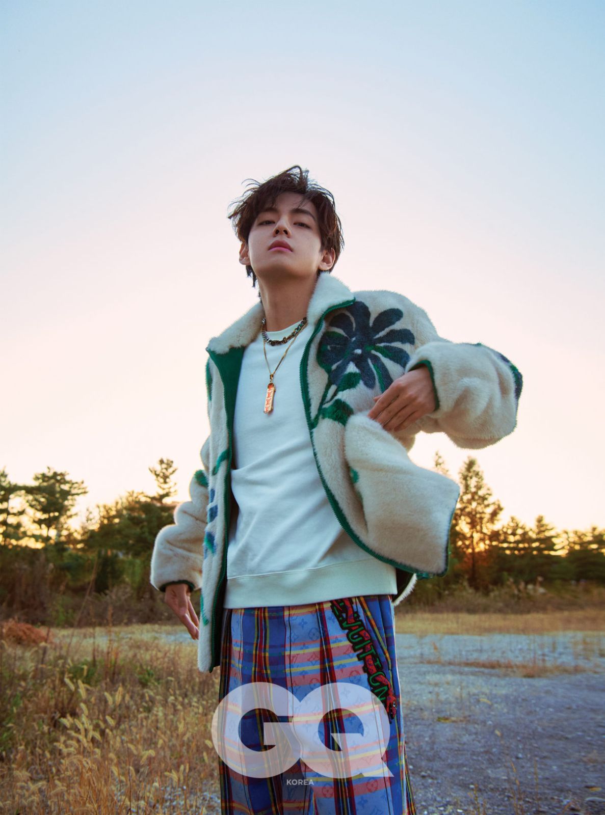 BTS V VOGUE GQ KOREA 7冊セット 翻訳付 BTS V VOGUE GQ KOREA 7冊セット 翻訳付 BTS V VOGUE GQ KOREA 7