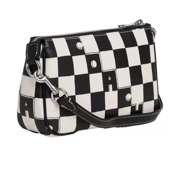 新品COACH ポーチ CR394 ノリータ19 PVC チェッカーボード - メルカリ