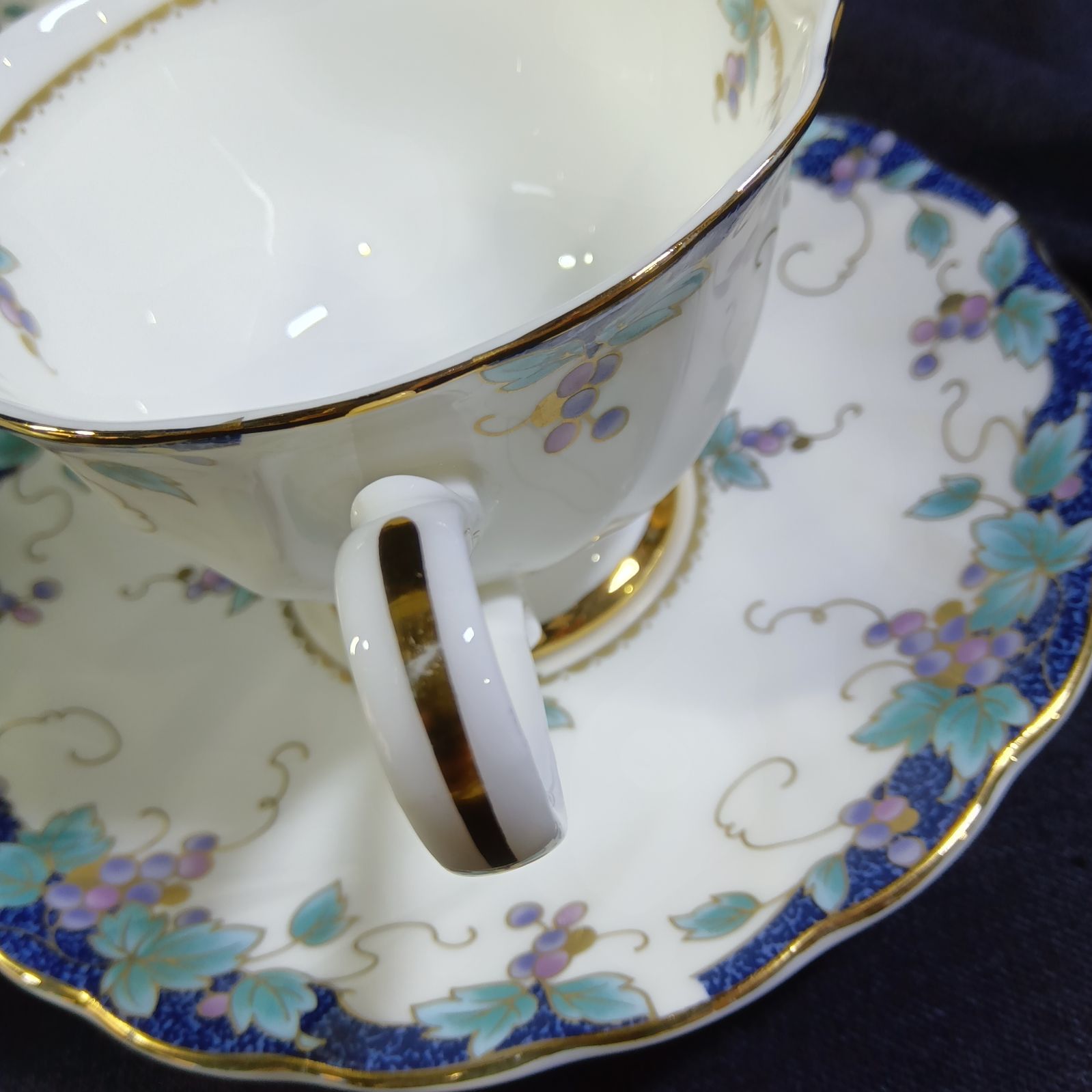 Bone China YAMAKA ボーンチャイナ ヤマカ 葡萄柄 脚付きカップ 