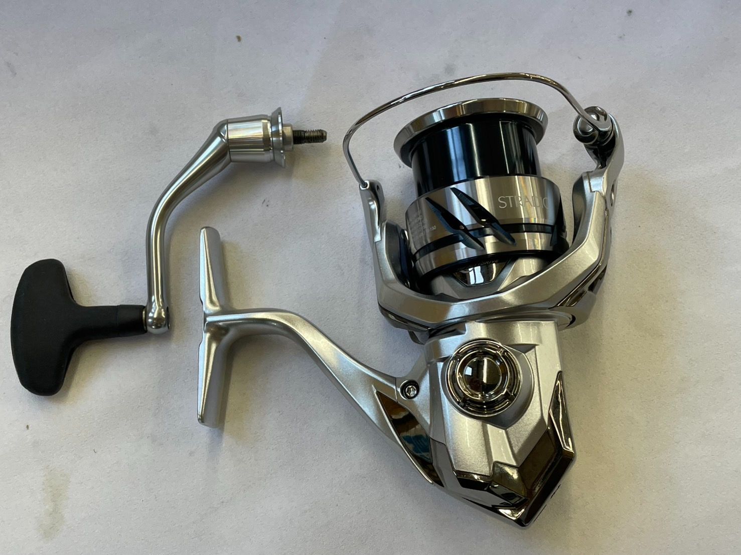 リール SHIMANO 23 STRADIC 3000MHG Shimano 23 Stradic 3000MHG – JDM TACKLE HEAVEN