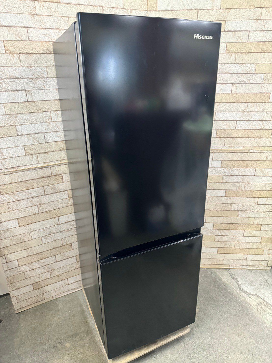 Hisense ノンフロン冷蔵庫　冷凍　HR-D1701B 2023年製 送料込み】Hisense 冷蔵庫 HR-D1701B（2023年製） 大阪送料無料☆3か月