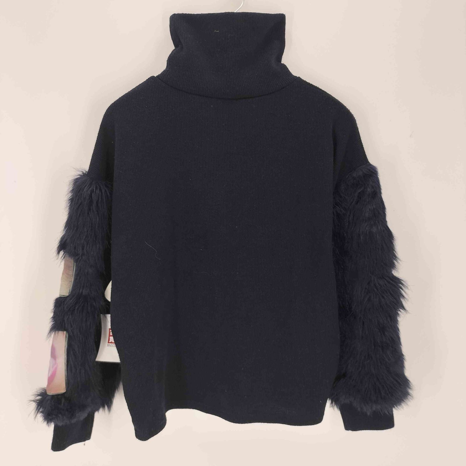 ファードッキングタートルネックセーター