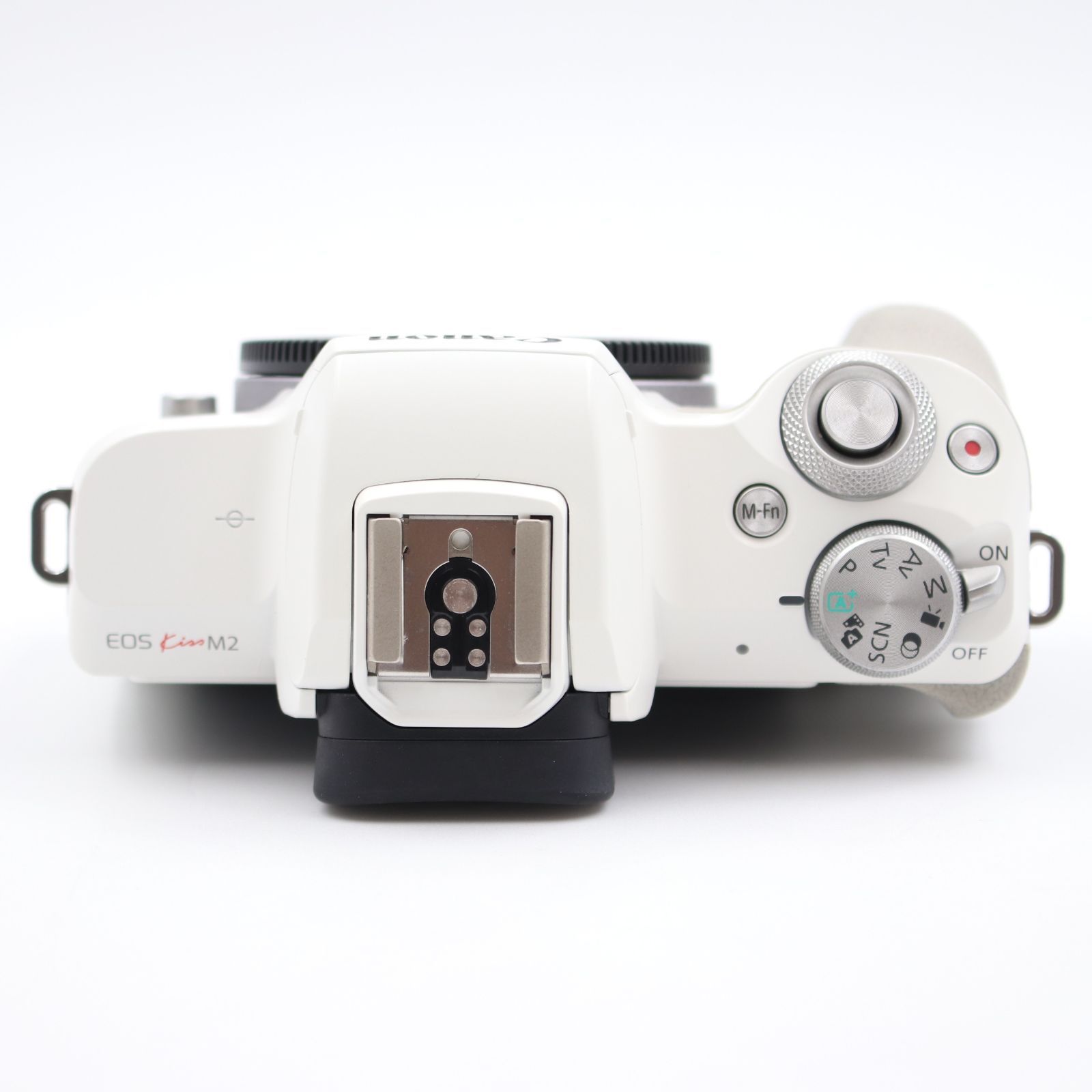 □シャッター数6000枚以下！極上品□CANON EOS Kiss M2 ボディ