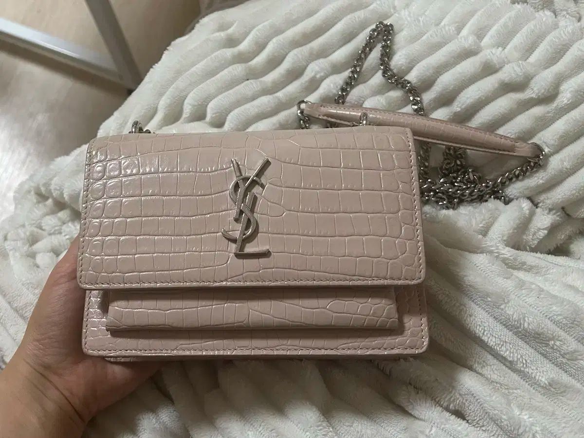 Saint Laurent サンローラン クラッチバッグ ピンク
