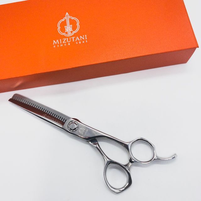 ミズタニシザーズ ミズタニシザーMIZUTANI SCISSORS】SOLID THINNING 30 逆刃 オフセット シザー セニング 美容ハサミ  すきばさみ 美容師 理容師 約20～25% 右利き 5.8インチ 中古 sc1334 - メルカリ