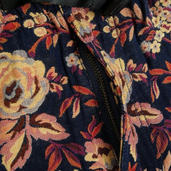 Jacquard Flowers