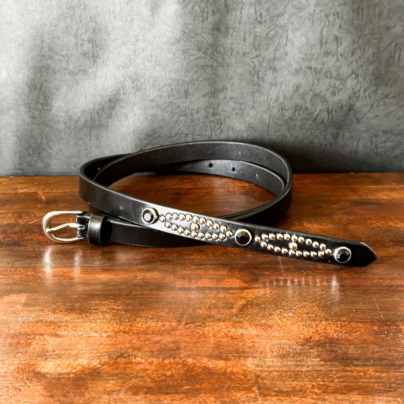 オーダーページ』スタッズナローベルトバタフライ18mm - メルカリ