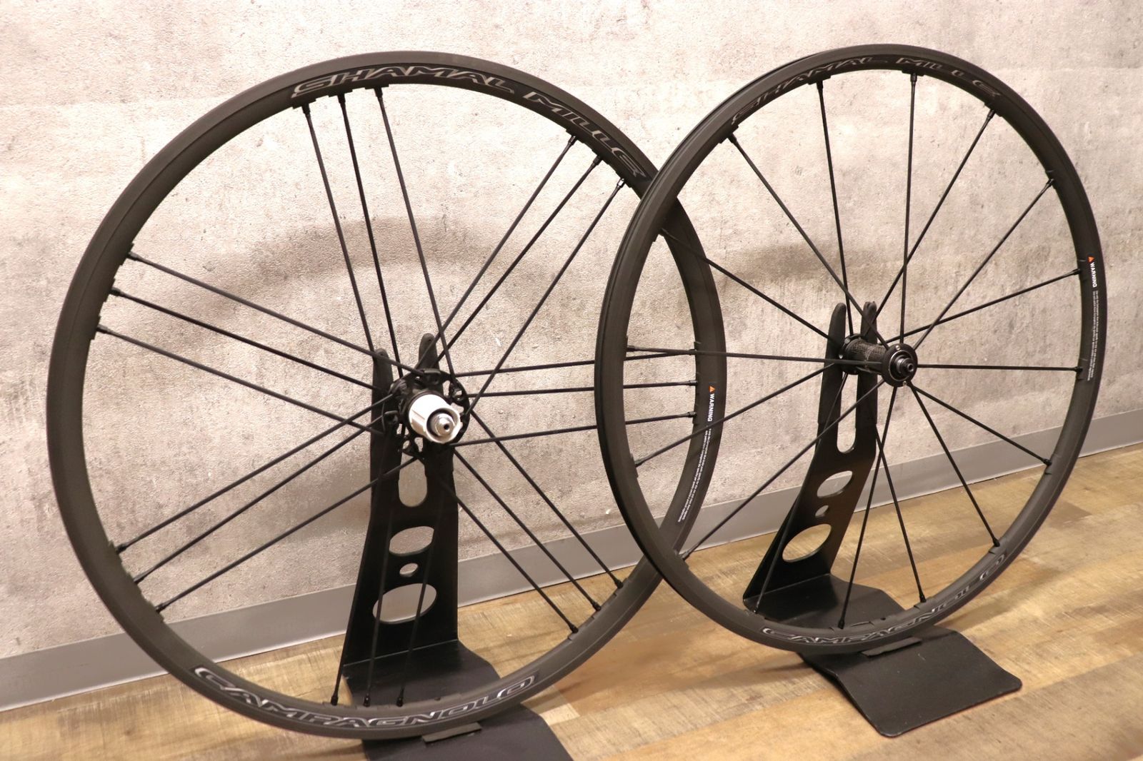 アルミ クリンチャー