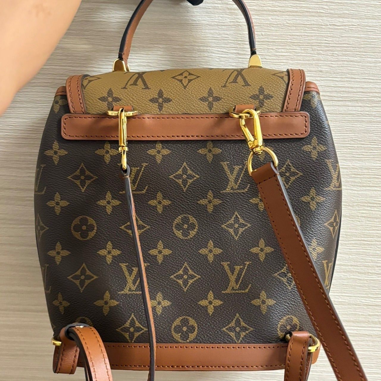送料無料】【新品/未使用】Louis Vuitton/ルイヴィトン/ドーフィーヌ