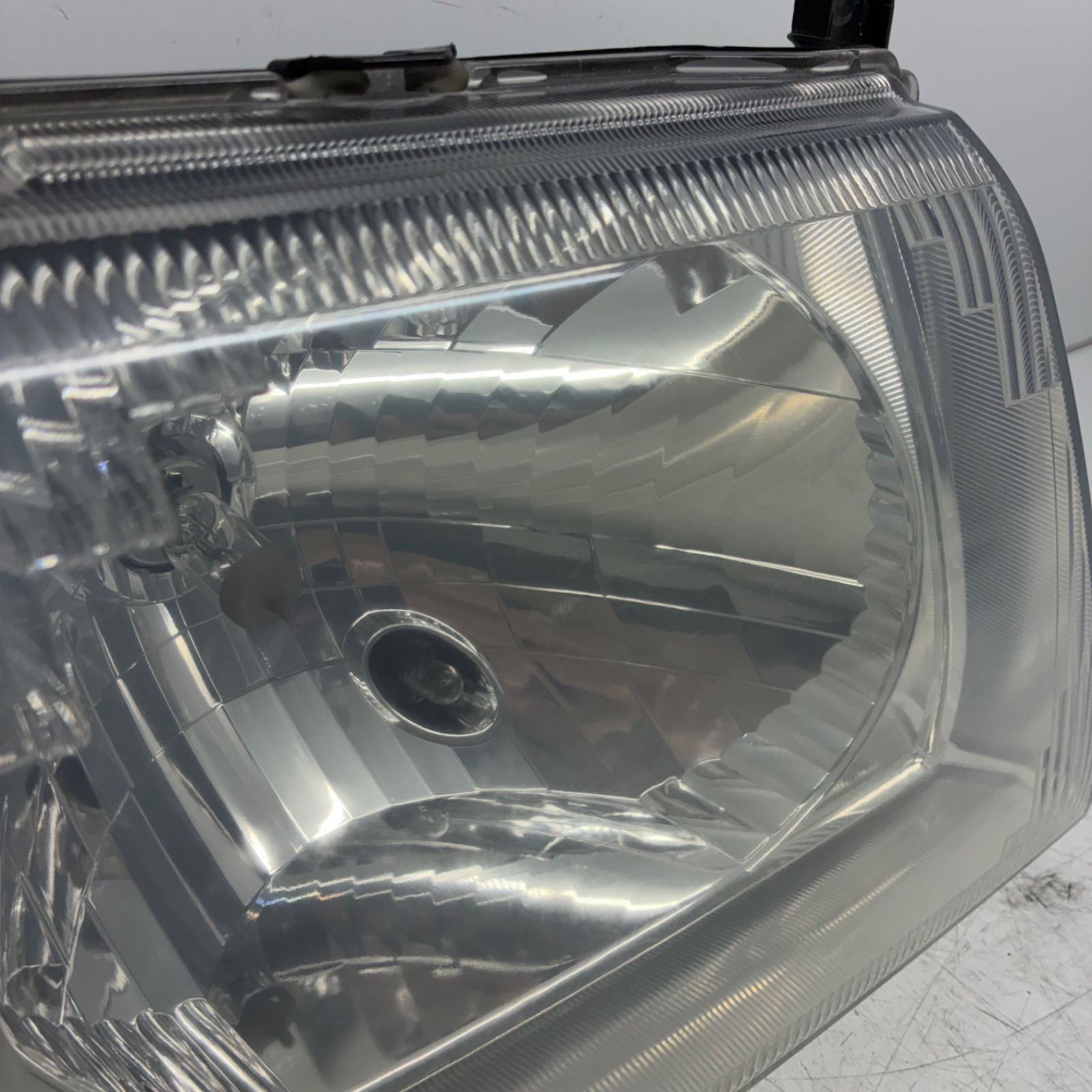 パジェロミニ ヘッドライト