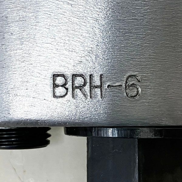 空研 エアーチゼラー 小型エアーハンマー BRH-6 チゼル付属 BRH-6 - メルカリ