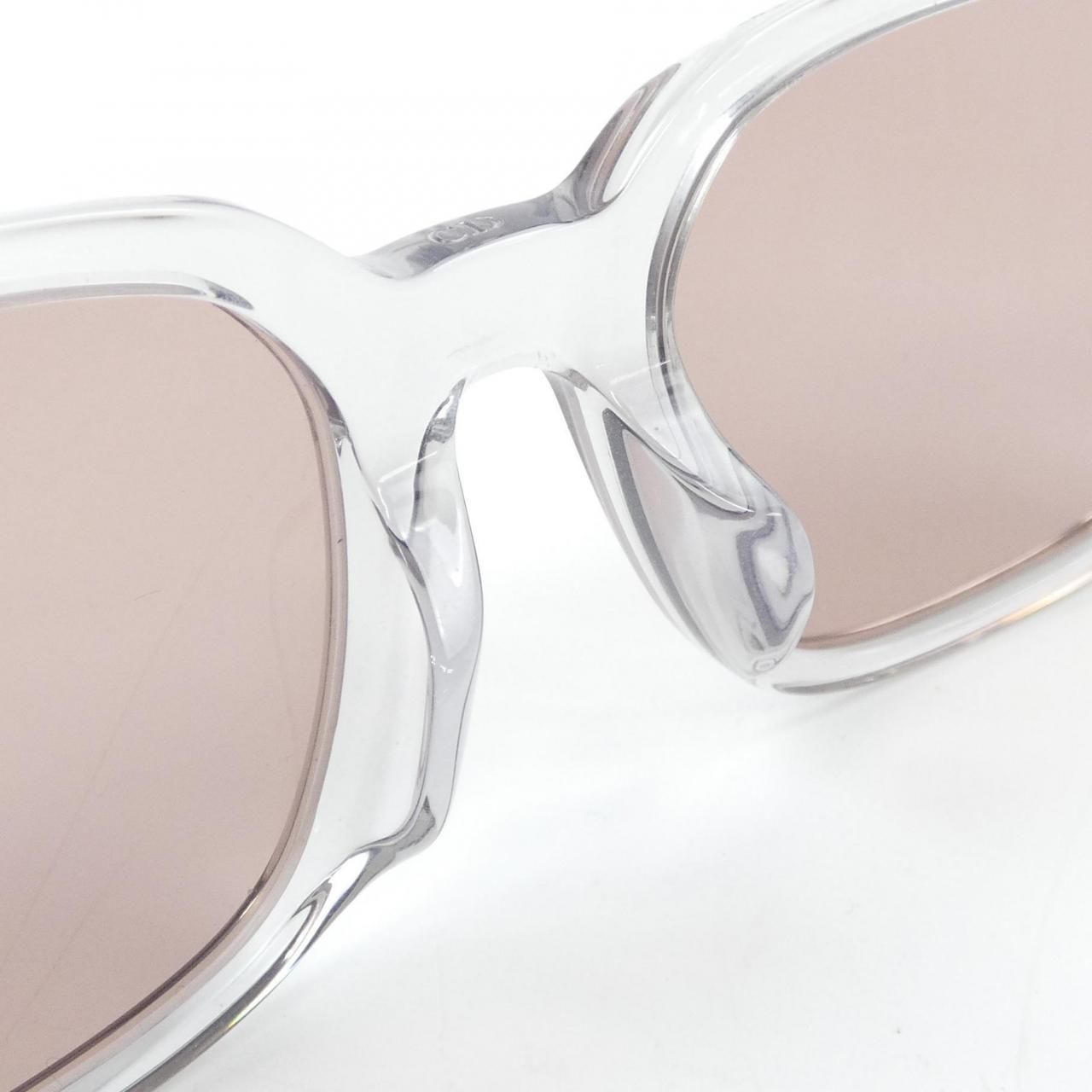 DIOR EYEWEAR