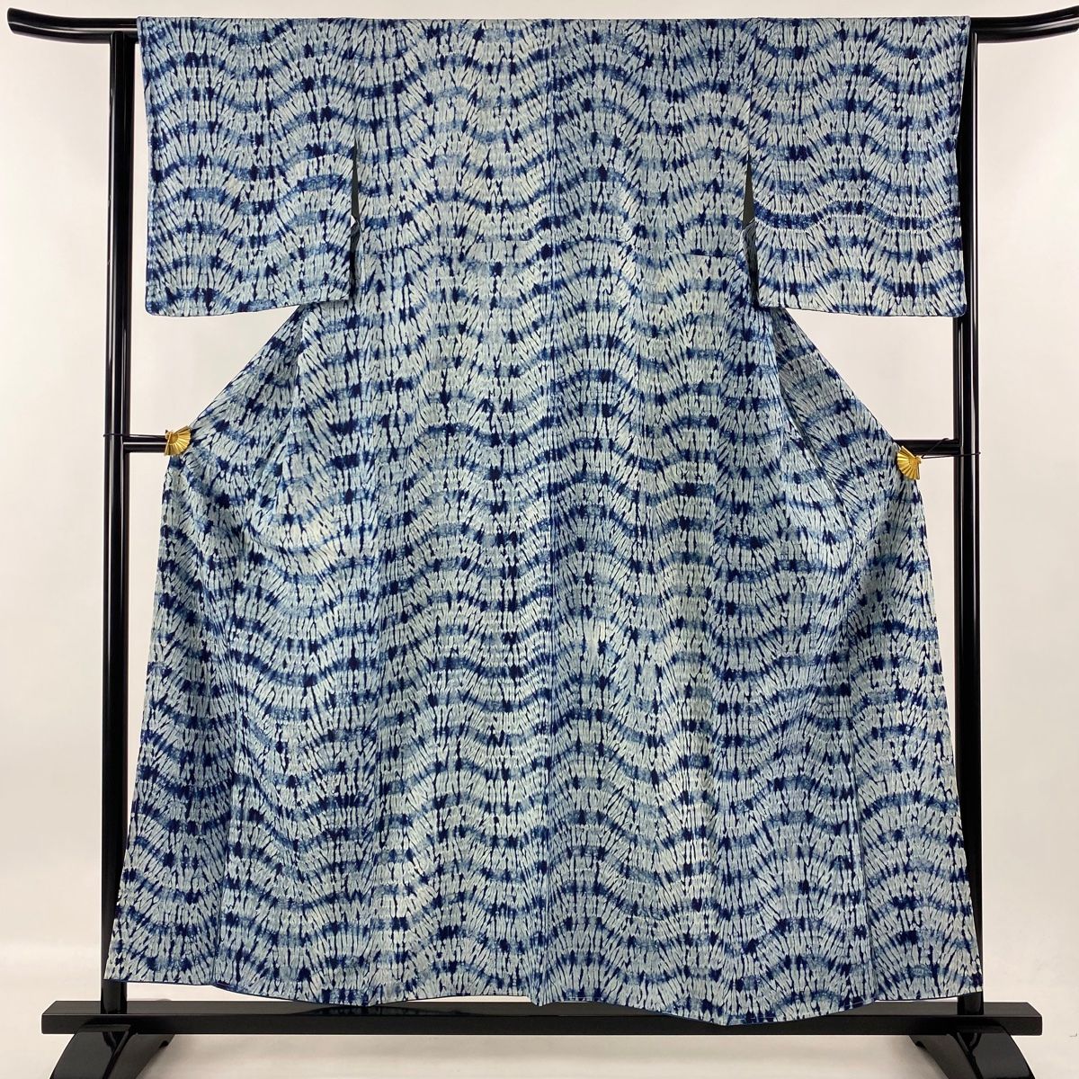 小紋 身丈156cm 裄丈64cm M 袷 縫い締め絞り 藍色 正絹 美品 名品