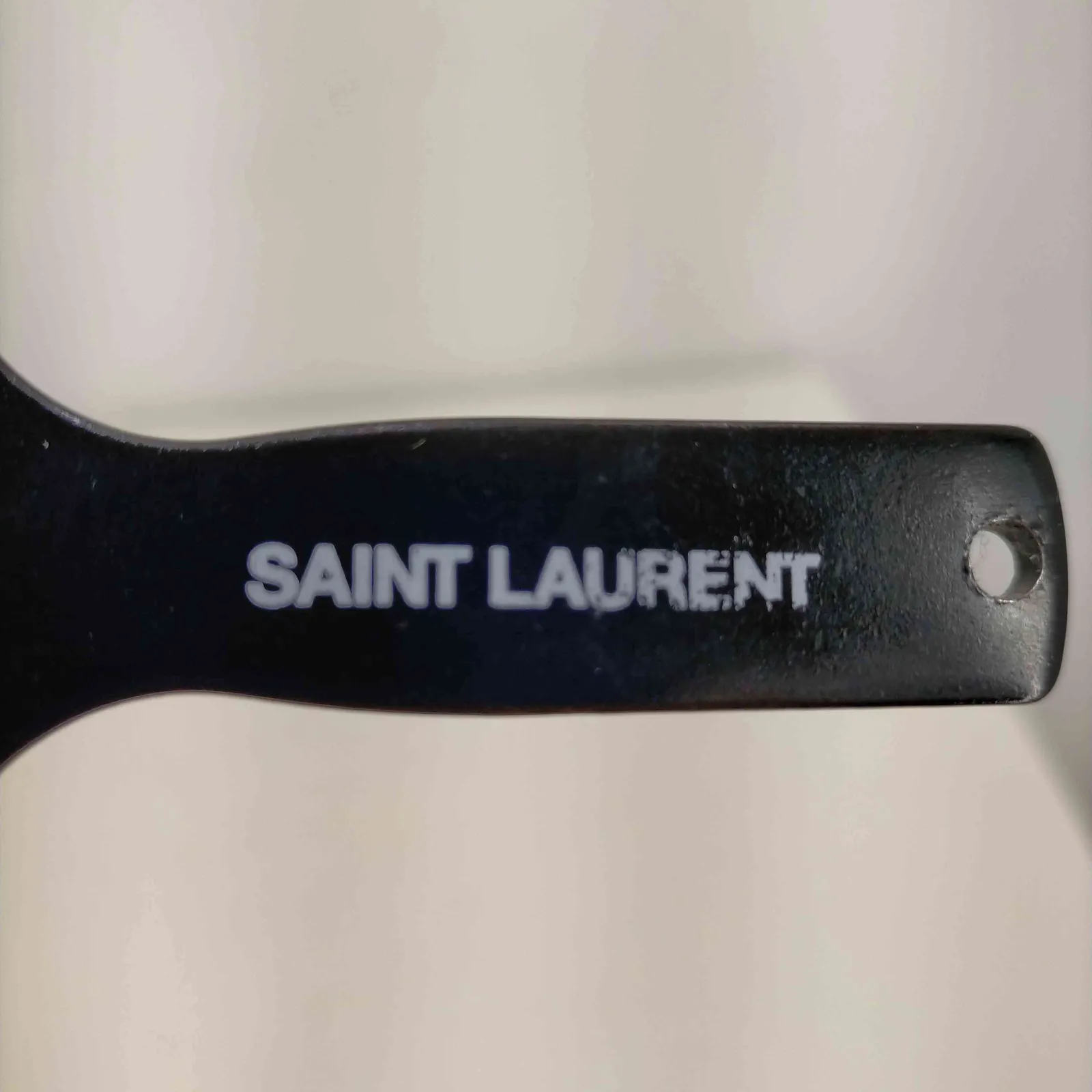 サンローランパリ SAINT LAURENT PARIS ボトルオープナー メンズ 表記