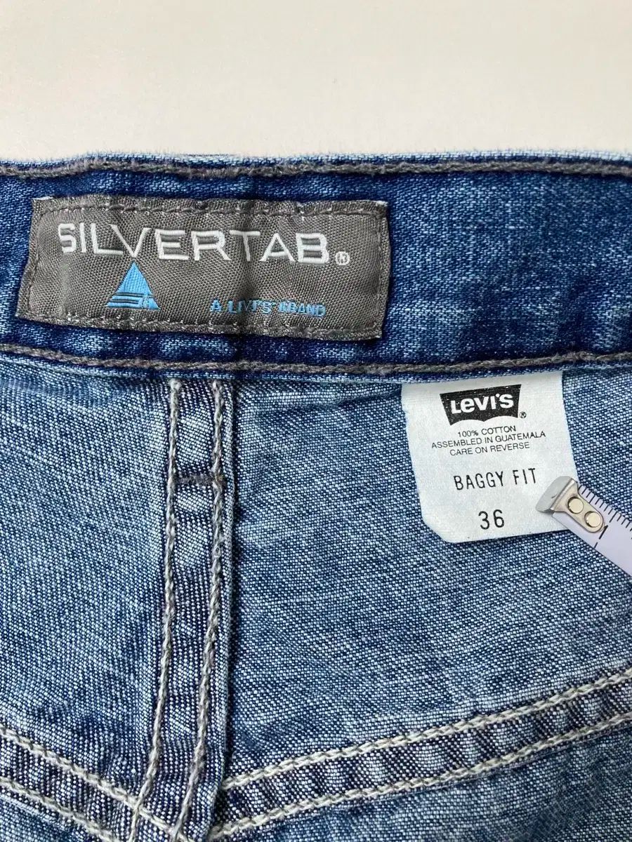 Levis