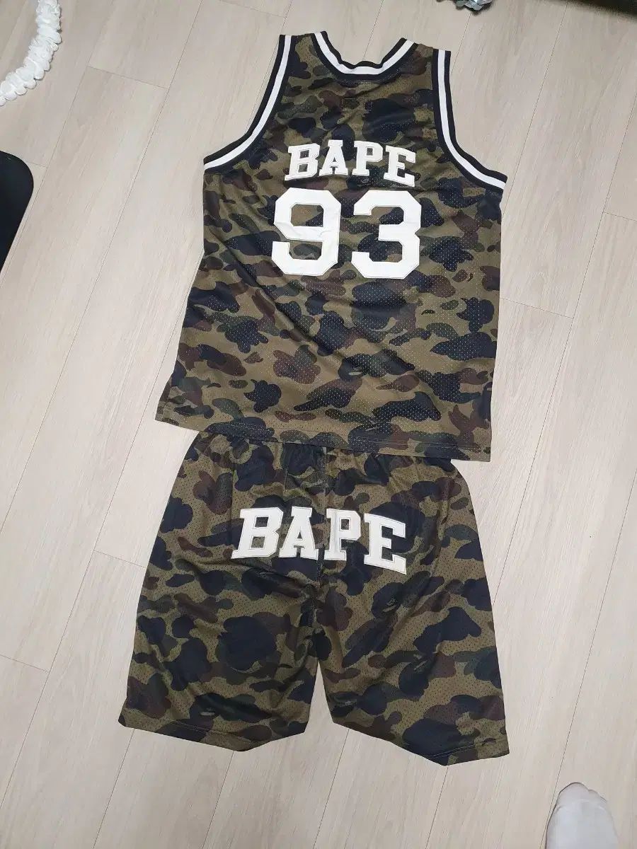 A BATHING APE カモフラージュ タンクトップ 93 A BATHING APE 93 タンクトップ カモフラ M A BATHING APE 迷彩タンク