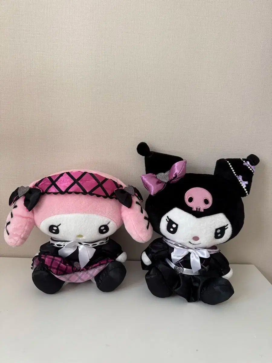 海外ファッション通販。 ハッピーくじ ハロウィン 賞 マイメロディ クロミ セット 人形