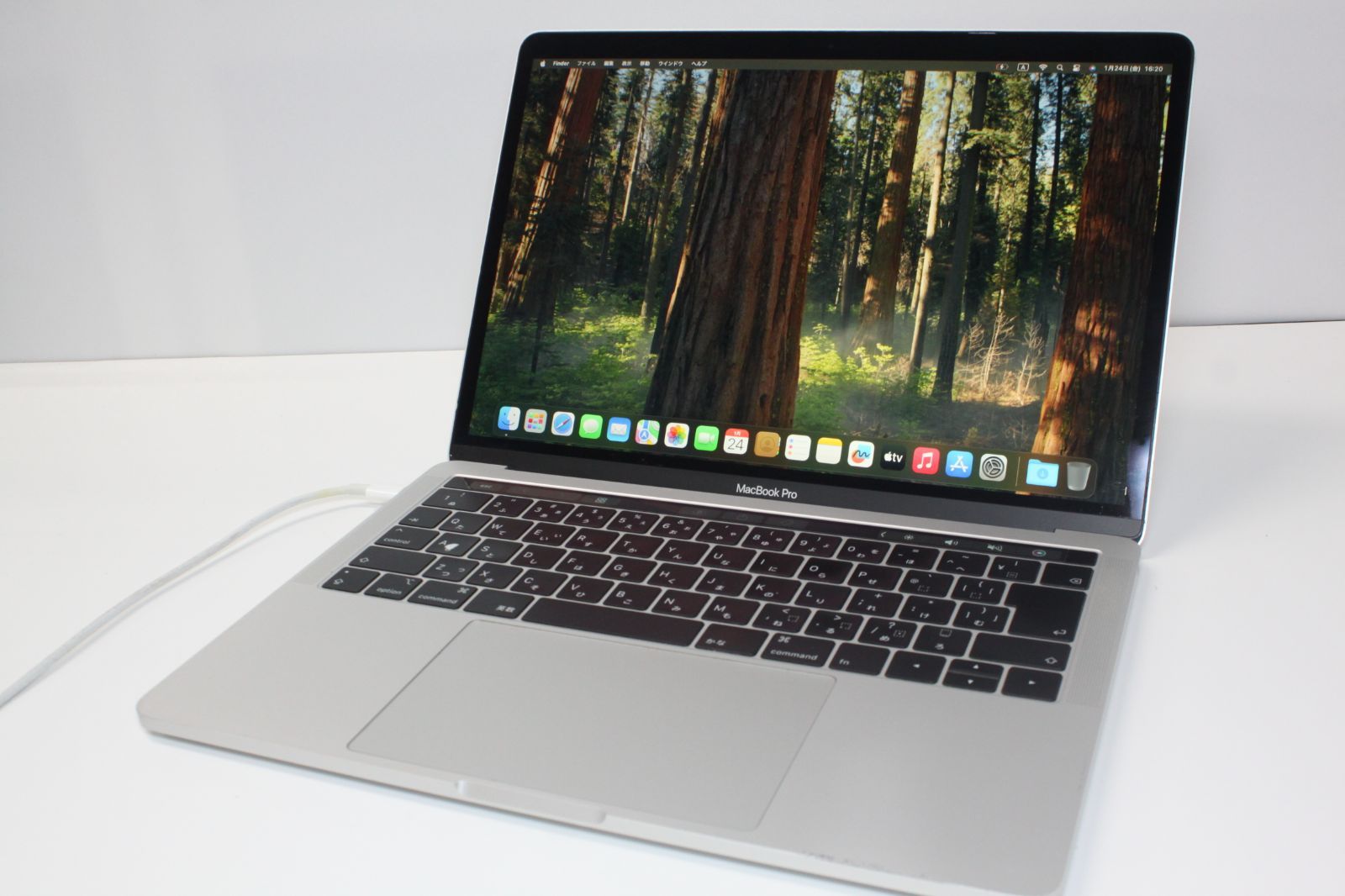 MacBook Pro（13インチ，2019，Thunderbolt 3ポートx 2）256GB/8GB〈MUHP2J/A〉⑤