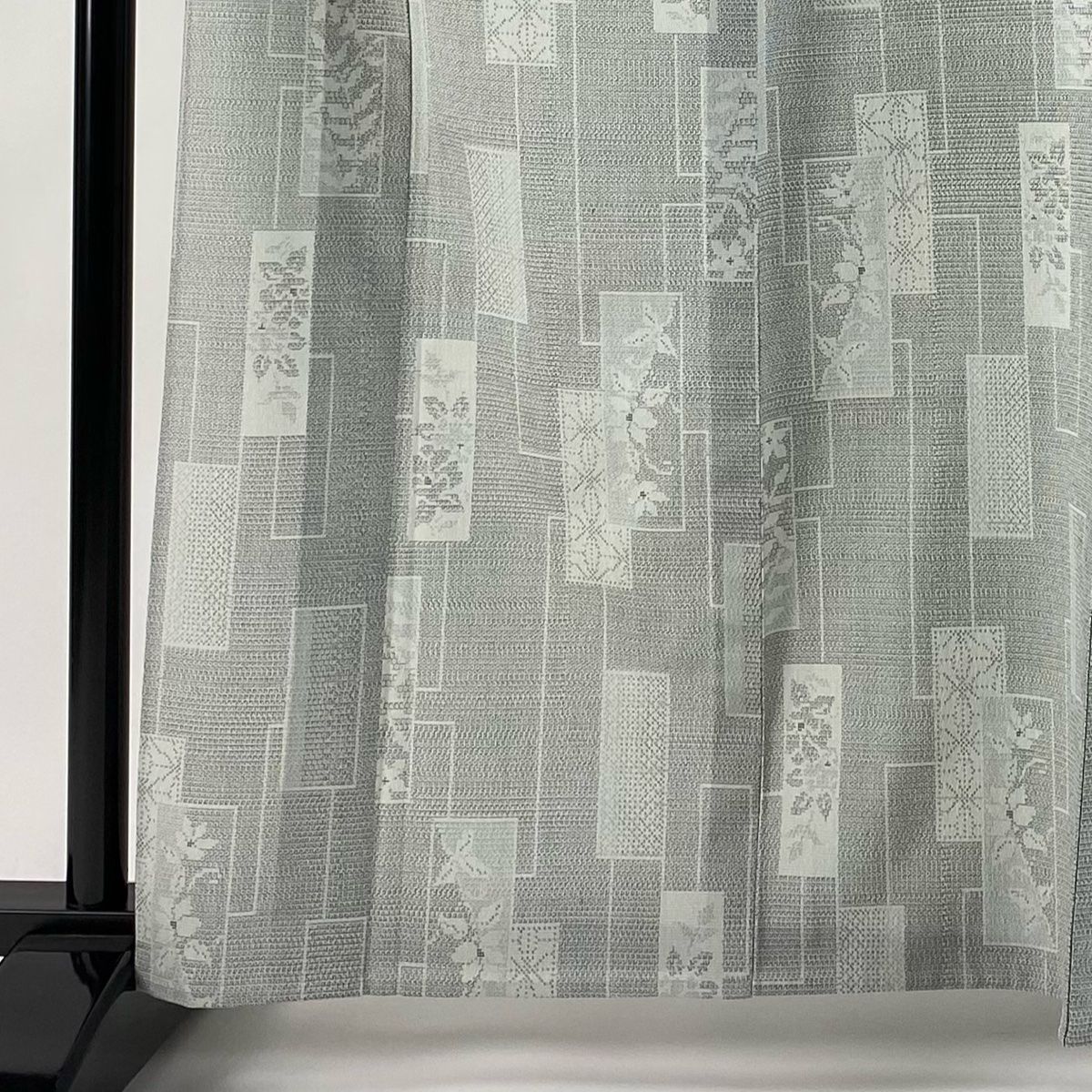 塩沢紬 身丈163.5cm 裄丈63.5cm S 単衣 塩沢絣 雪塩沢 証紙 短冊 草花 青灰色 正絹