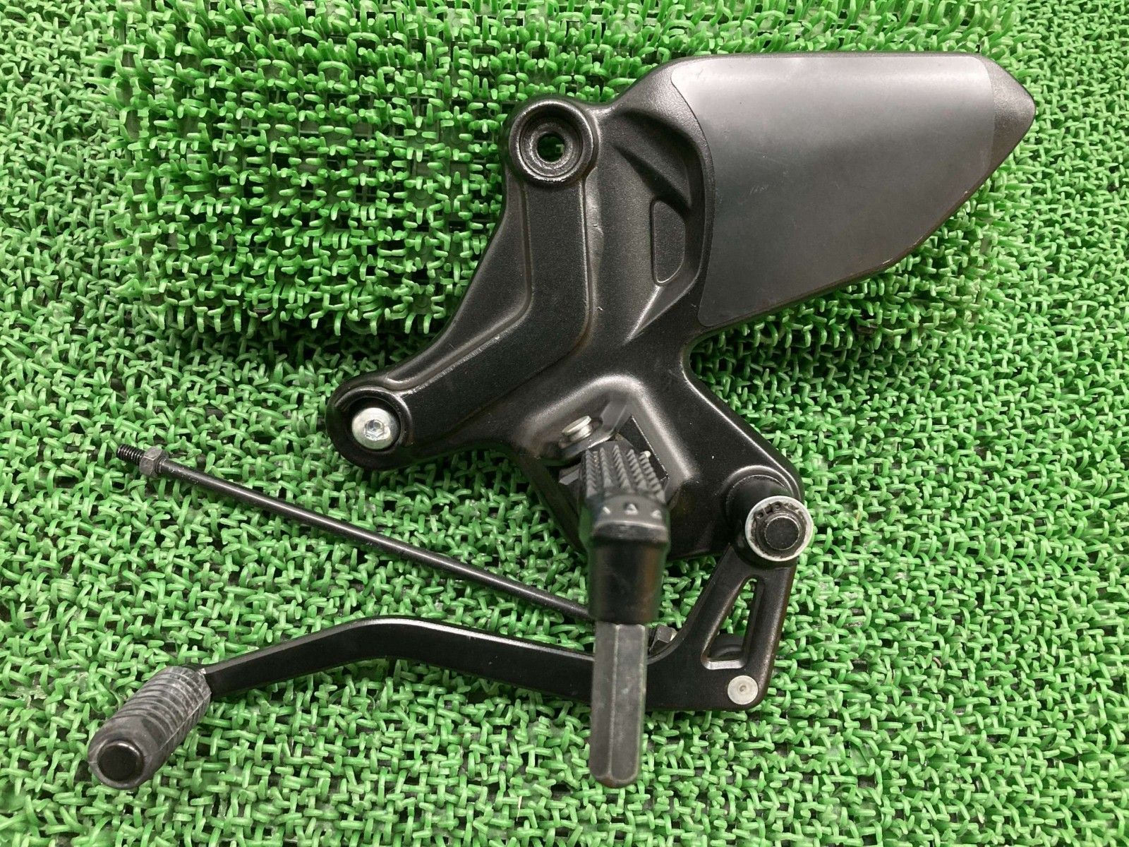 SV650X ステップ 左 298848 スズキ 純正 バイク 部品 VP55B シフトペダル シフトロッド ペグ ロッド 車検 Genuine Ps