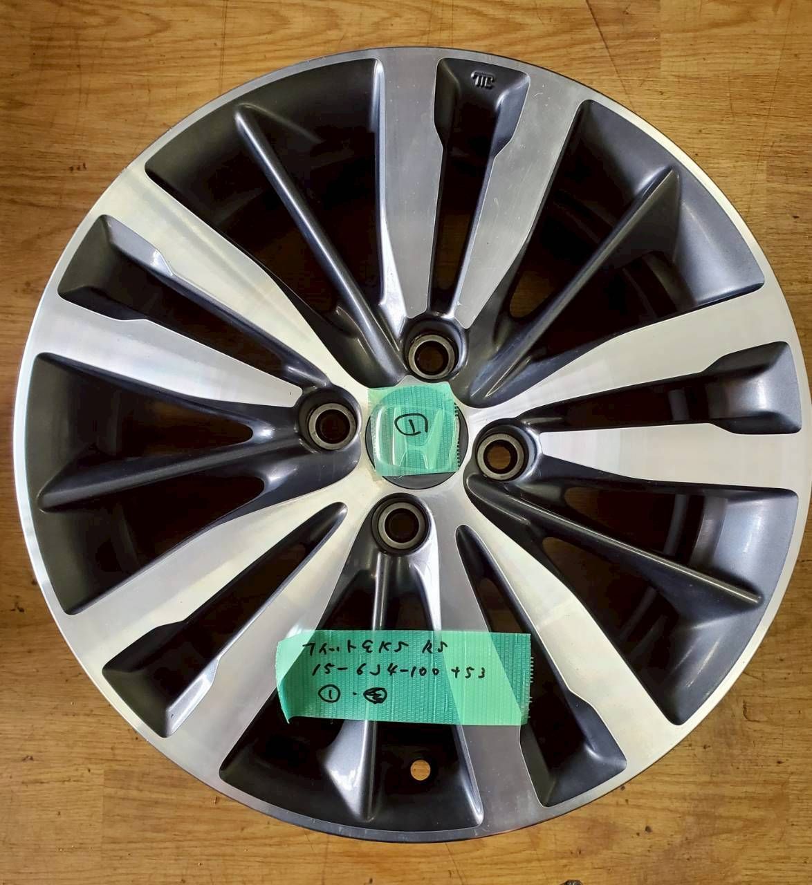 ホンダ フィット GK3 GK5 GP5 RS純正16インチアルミホイール ① フィットRS 配送 GK5純正16インチ① ホンダ フィット GP5 GK5 RS 純正