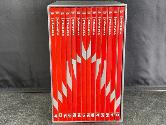 DVDウルトラセブン コレクターズBOX Amazon.com: DVDウルトラセブン コレクターズBOX (初回限定生産